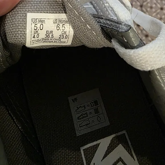 Vans Sneakers