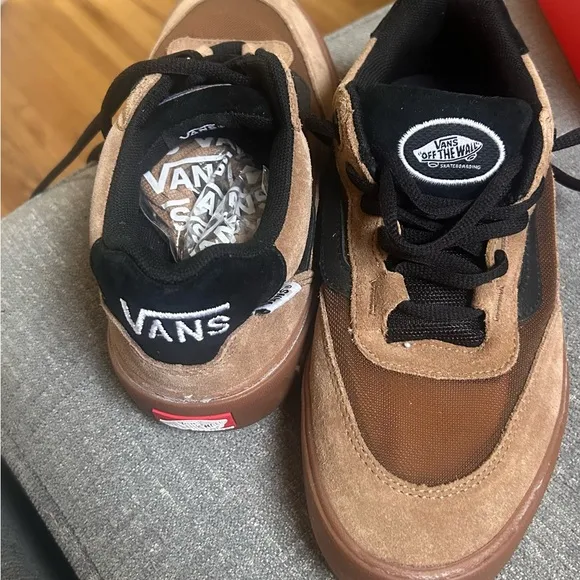 Vans Wayvee Pro Skate shoe in the Tobacco Brown colorway. SIZE 6.5