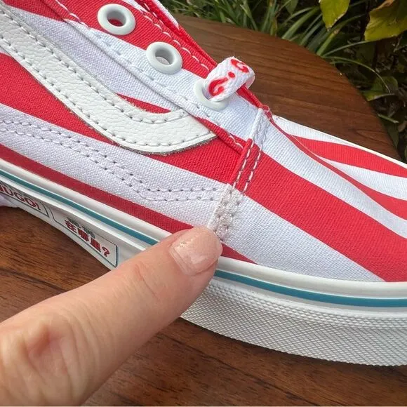 Vans Where’s Waldo? Old Skool sneakers LIMITED EDITION men’s 5 - women’s 6.5 NWT