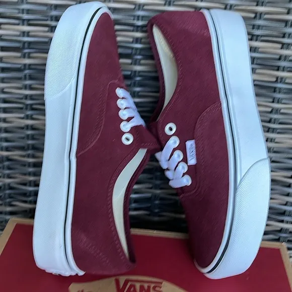 Vans WMNS Authentic Platfor(Suede) Port Royale/TrueVN0ARAVRJNR Platforms