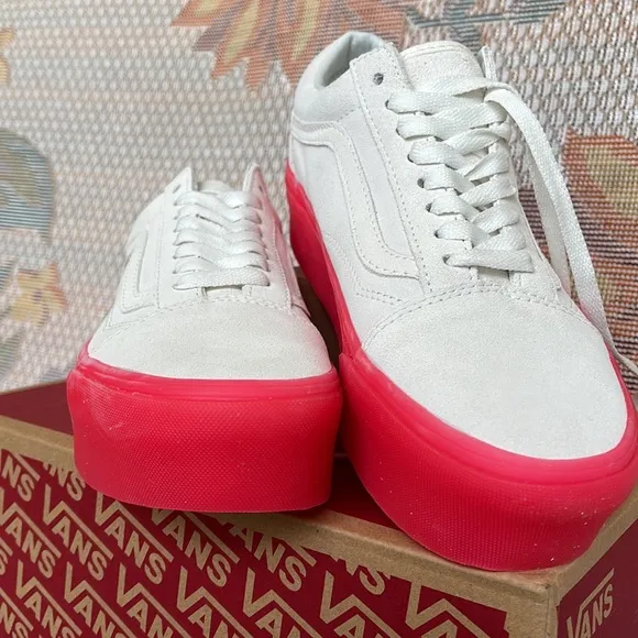 Vans WMNS Old Skool Stacked Suede Blanc De Blanc/PinkVN0A7Q5MCCSPlatforms