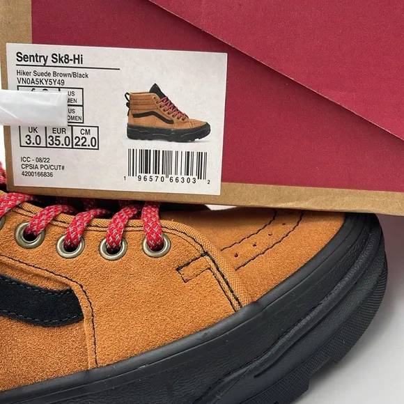 Vans WMNS Sentry Sk8-Hi Hiker Suede Brown/BlackVN0A5KY5Y49 Sneakers