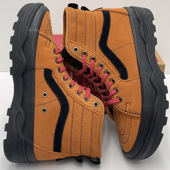 Vans WMNS Sentry Sk8-Hi Hiker Suede Brown/BlackVN0A5KY5Y49 Sneakers