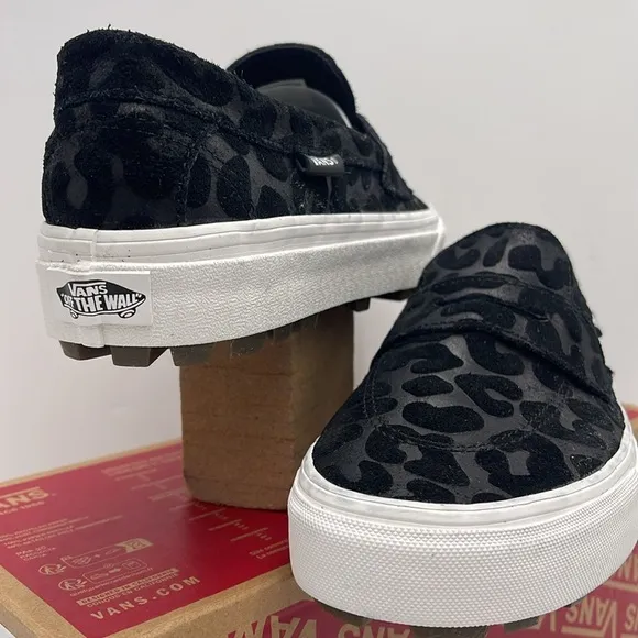 Vans WMNS Style 53 Embossed Suede BlackVN000CQPBLK Sneakers
