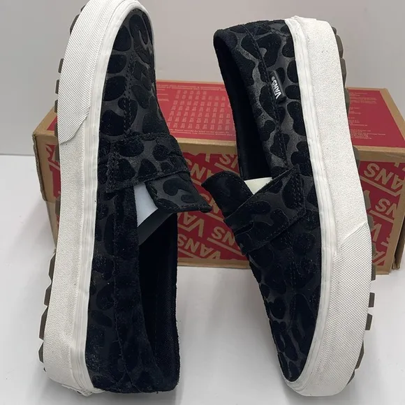 Vans WMNS Style 53 Embossed Suede BlackVN000CQPBLK Sneakers