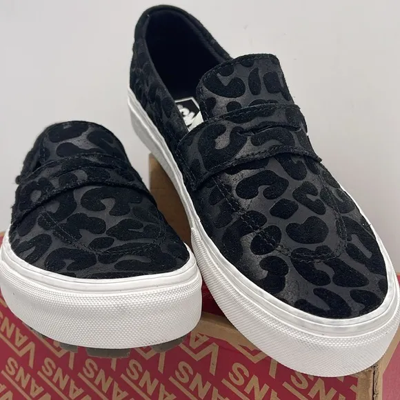 Vans WMNS Style 53 Embossed Suede BlackVN000CQPBLK Sneakers