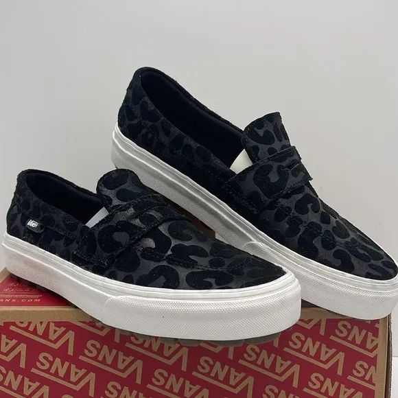 Vans WMNS Style 53 Embossed Suede BlackVN000CQPBLK Sneakers