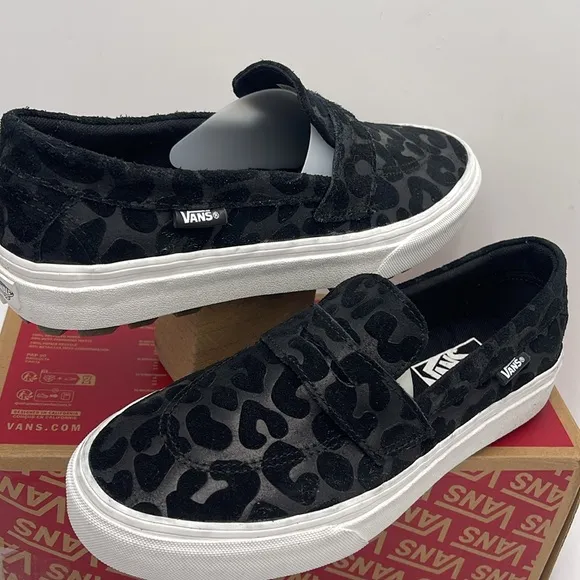 Vans WMNS Style 53 Embossed Suede BlackVN000CQPBLK Sneakers