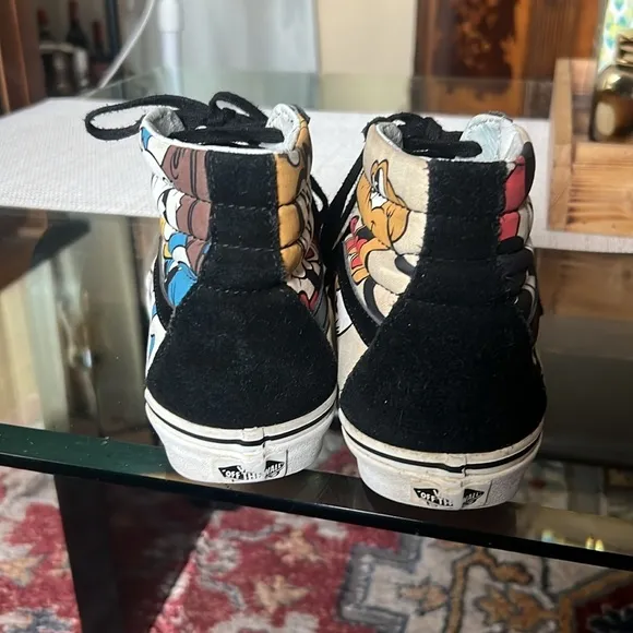 Vans x Disney Mickey and Friends  SIZE 8.5 women/ 7men