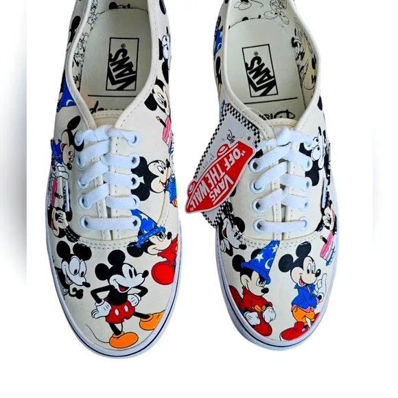 Vans x Disney Sneakers Shoes Mickey's Birthday Size Men 9.5 New