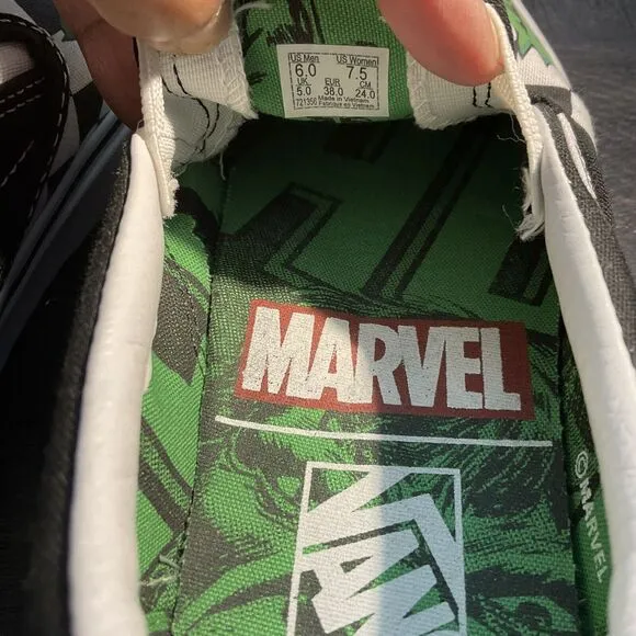 VANS X Marvel Classic Slip on Hulk checkerboard Shoes Size 6 Men 7.5 Women