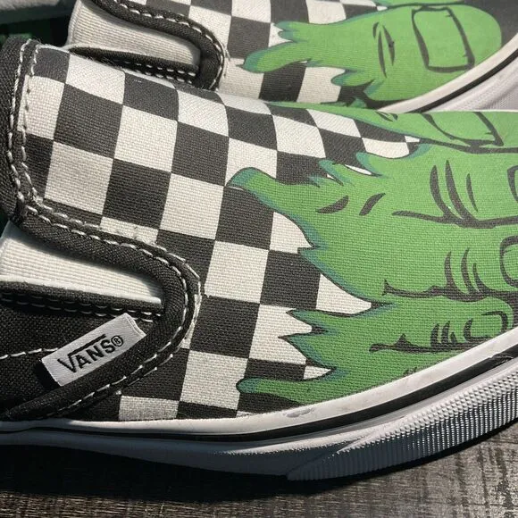 VANS X Marvel Classic Slip on Hulk checkerboard Shoes Size 6 Men 7.5 Women