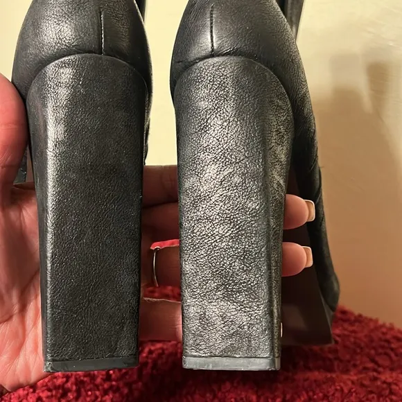 Vera Wang boots convertible Marilyn Black leather boots Size 9.5