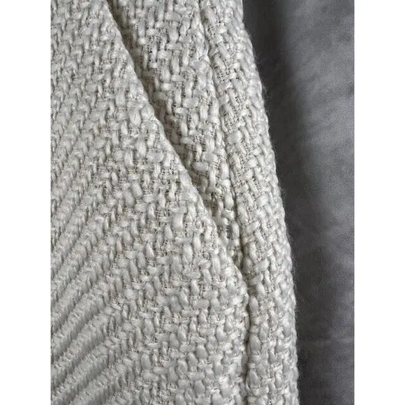 Vero Moda Women's Tweed Mini Skirt. White. NWT Size 4