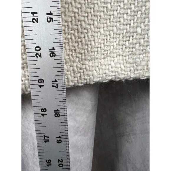 Vero Moda Women's Tweed Mini Skirt. White. NWT Size 4