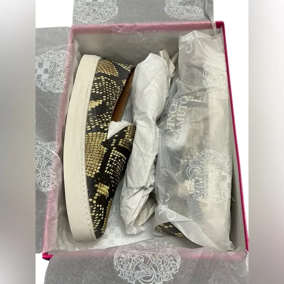 VINCE CAMUTO Marjetta Slip On Sneaker Snake $79 Retail NWT
