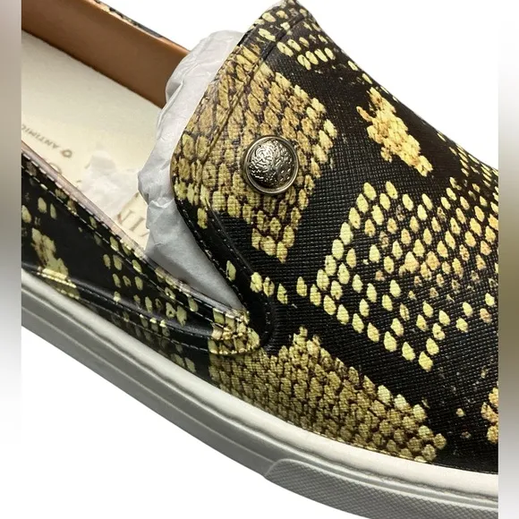 VINCE CAMUTO Marjetta Slip On Sneaker Snake $79 Retail NWT