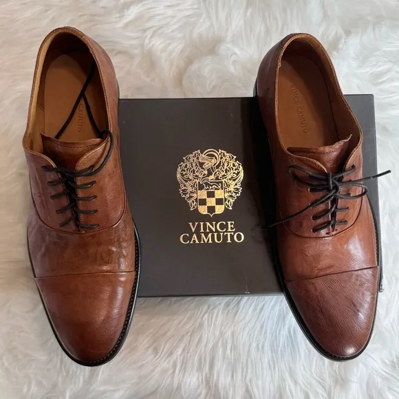 Vince Camuto Rinto Oxfords size 9 New with box