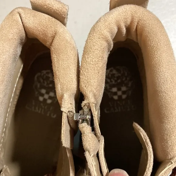 Vince Camuto VC-GAVIANA Ankle Boots. Size 8 1/2 W, NIB