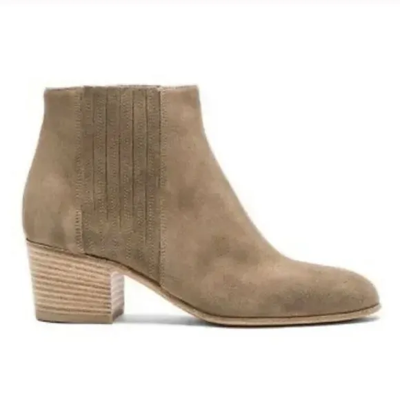 Vince Haider Brown Suede Boots sz 7 blogger Favorite