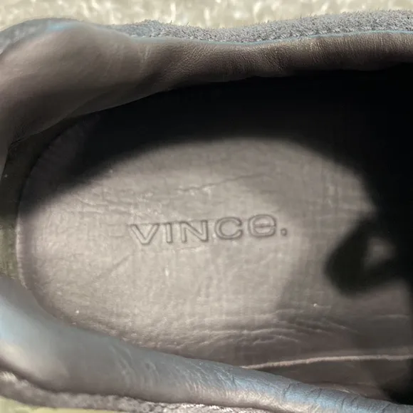 Vince Mens Size 11 1/2 Dark Gray Suede Sneakers