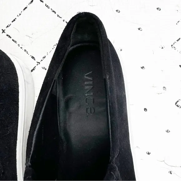 Vince- Men’s Suede Slip On Sneakers Size 9