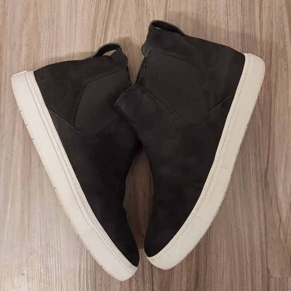 Vince newlyn suede sneakers