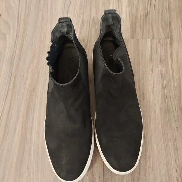 Vince newlyn suede sneakers
