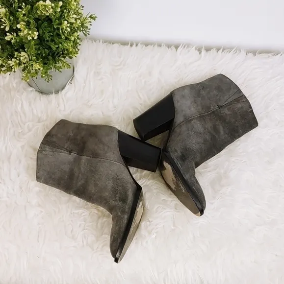 VINCE Suede Heel Ankle Boots Pointed Toes