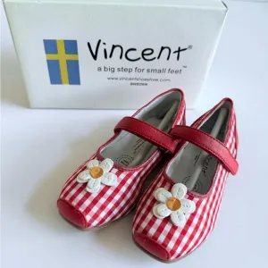 Vincent Elsa Red Gingham Mary Jane Flower Shoes Size 25 EU 8 US Leather Trim