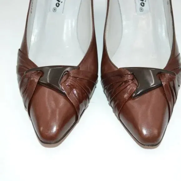 Vintage 60's Palizzio Red-Brown Spanish Leather Twist Buckle Cone Pumps Heels 9