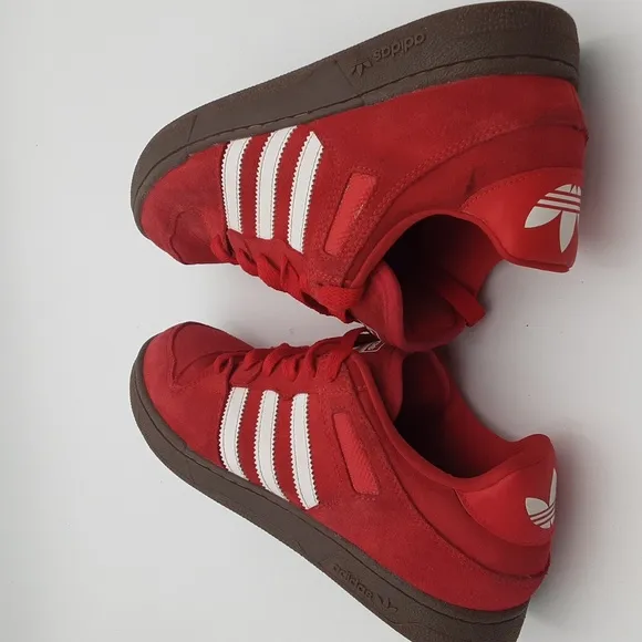 Vintage Adidas red suede leather sneakers men's 9.5 casual retro y2k grandpa