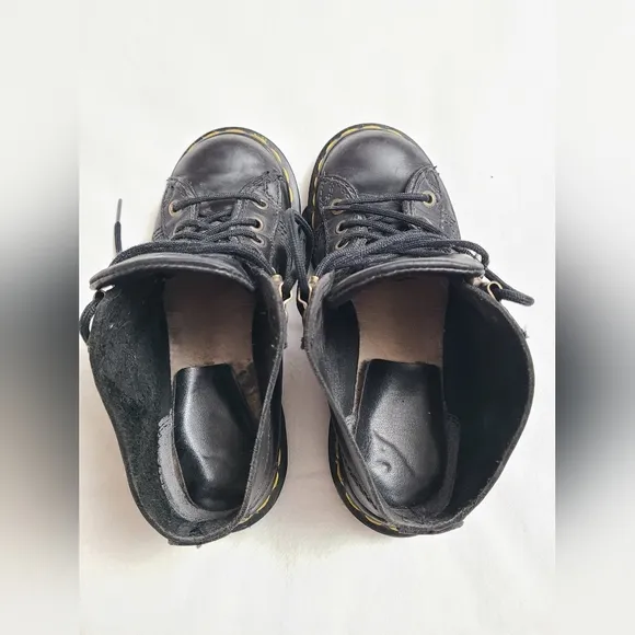 Vintage Dr. Martens Lace-Up Boots Kid's Size 3 Black Leather Classic Casual