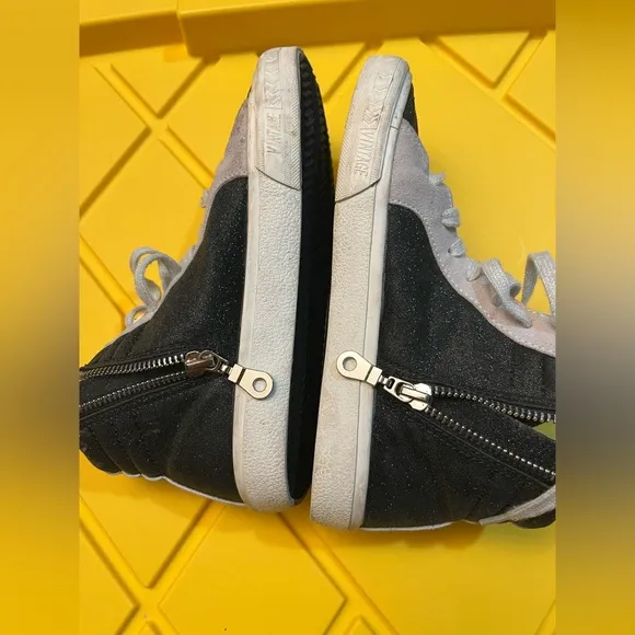 Vintage Havana KIDS GRETA - Black and White High-Top Star Accents Sneakers Shoes