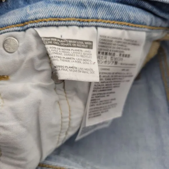 Vintage Levis 501 Button Fly 100% Cotton Jeans 28x28 Skiny Rare