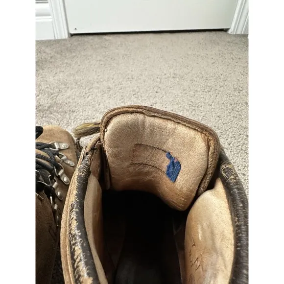 Vintage MENS Boots 80s VASQUE HIKING SUEDE LIGHT BROWN BOOTS, SIZE 7 N
