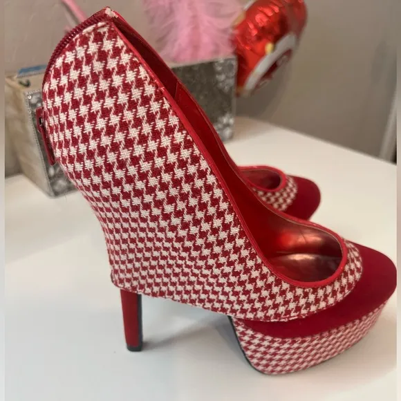 🍒Vintage red suede houndstooth platform back zip pumps high heels sz 7 r…