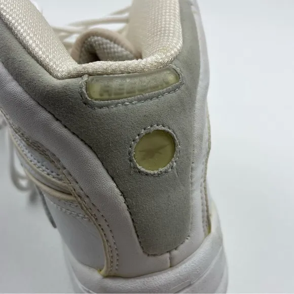 Vintage Reebok Mens Size 11 BB4600 Hi Classic White Basketball Shoes NEW