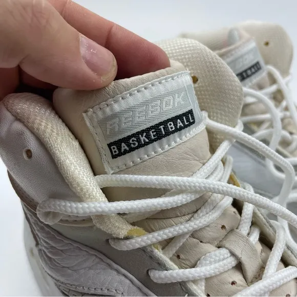 Vintage Reebok Mens Size 11 BB4600 Hi Classic White Basketball Shoes NEW