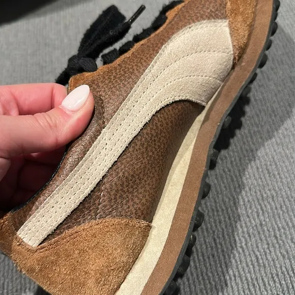 Vintage Retro Y2K Brown leather Puma Easy Riders circa 2000