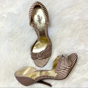 Vintage Splash Fashion Footwear Open Toe Heels with Rhinestone Buckle