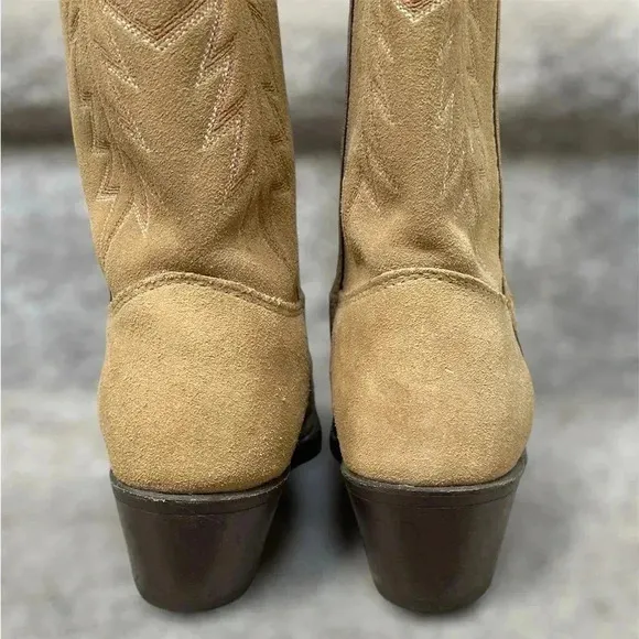 Vintage Texas Boot Co. Suede Cowboy Embroidered Boots – Style 4906 Tan Women’s 7