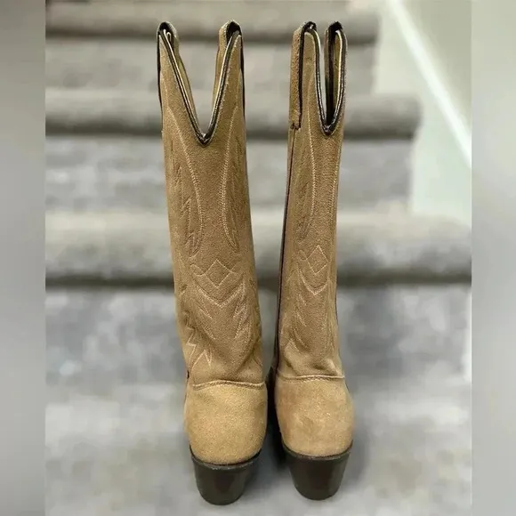 Vintage Texas Boot Co. Suede Cowboy Embroidered Boots – Style 4906 Tan Women’s 7