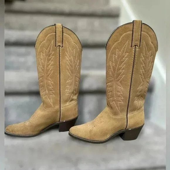 Vintage Texas Boot Co. Suede Cowboy Embroidered Boots – Style 4906 Tan Women’s 7