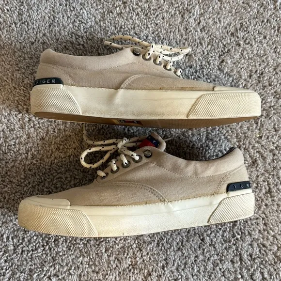 Vintage Tommy Hilfiger Beige Lace Up Boat Sailing Shoes