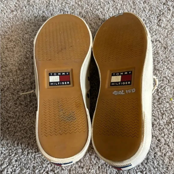 Vintage Tommy Hilfiger Beige Lace Up Boat Sailing Shoes