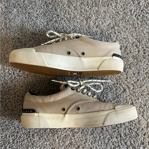 Vintage Tommy Hilfiger Beige Lace Up Boat Sailing Shoes