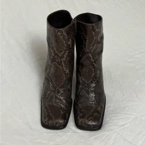Vintage Via Spiga Snakeskin Print Leather Ankle Boots Made in Italy  Size 8 Boho