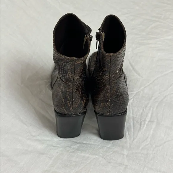 Vintage Via Spiga Snakeskin Print Leather Ankle Boots Made in Italy  Size 8 Boho