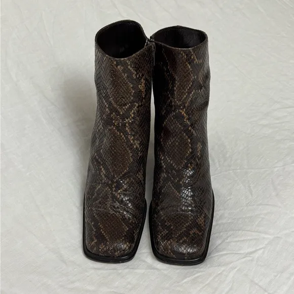 Vintage Via Spiga Snakeskin Print Leather Ankle Boots Made in Italy  Size 8 Boho